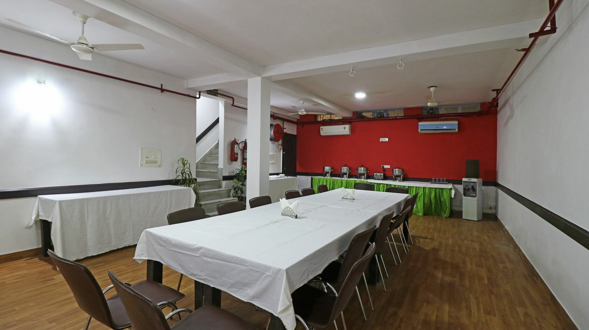 Hotel Chalet New Delhi Ngoại thất bức ảnh