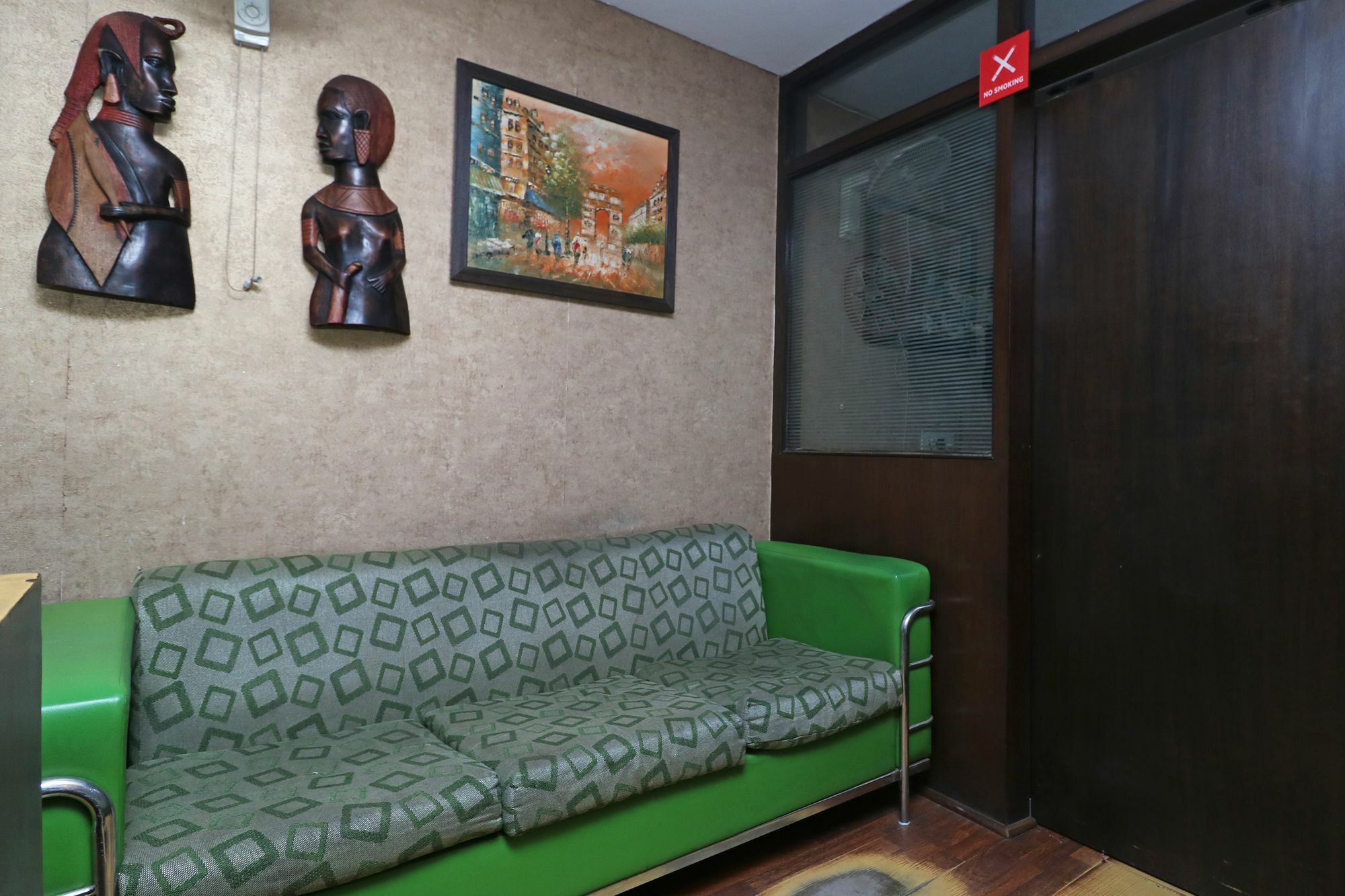 Hotel Chalet New Delhi Ngoại thất bức ảnh
