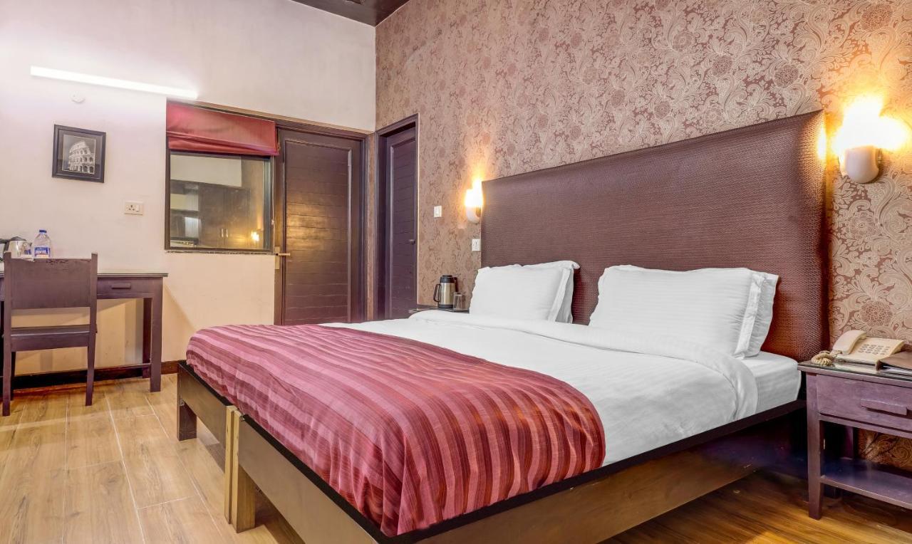 Hotel Chalet New Delhi Ngoại thất bức ảnh