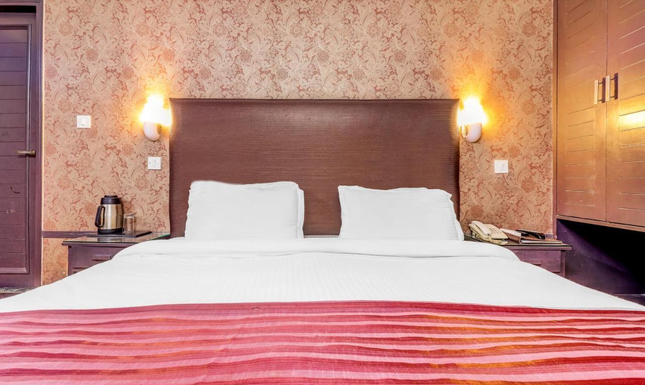 Hotel Chalet New Delhi Ngoại thất bức ảnh