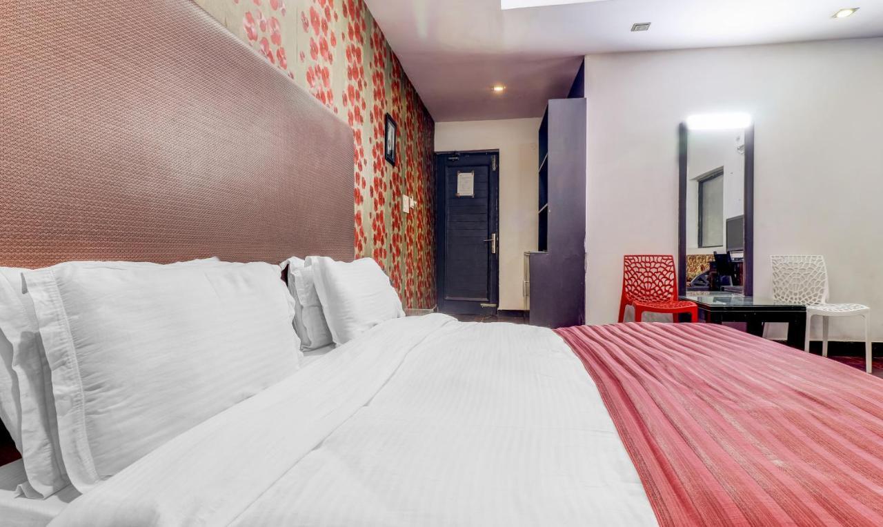Hotel Chalet New Delhi Ngoại thất bức ảnh
