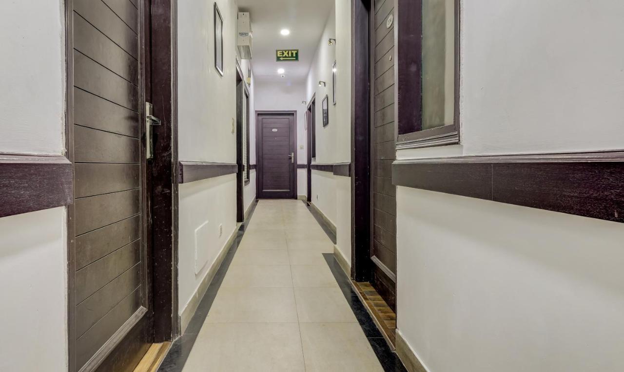 Hotel Chalet New Delhi Ngoại thất bức ảnh