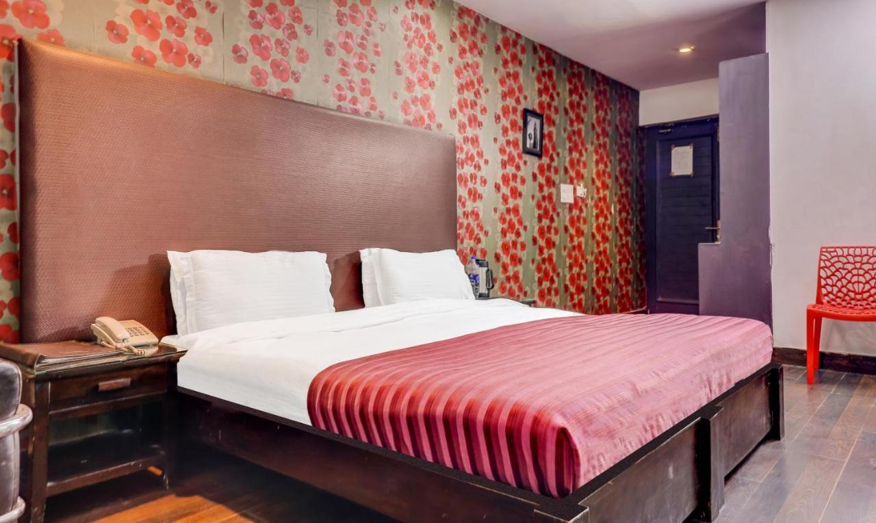 Hotel Chalet New Delhi Ngoại thất bức ảnh